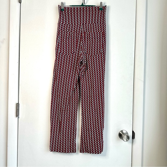 Cabi Kelly High Rise Wide Leg Patterned Crop Pants - Picture 3 of 11